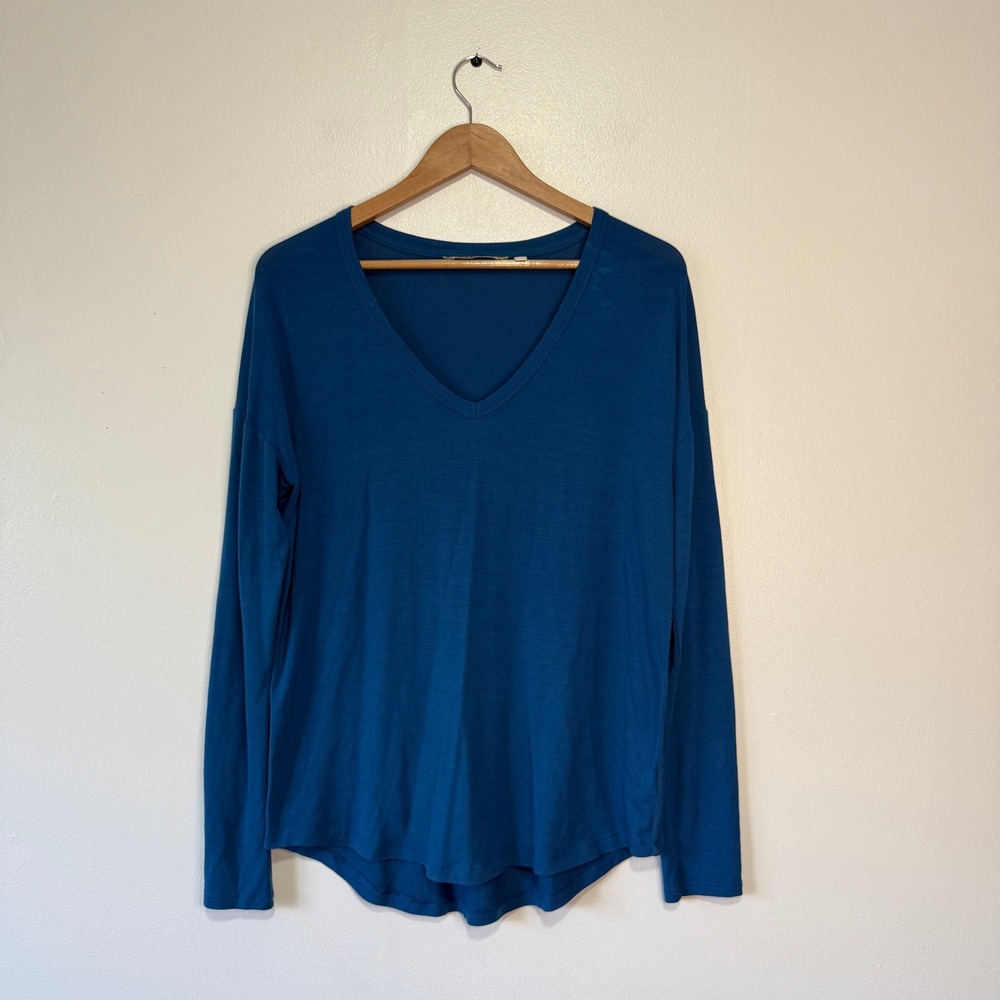 Athleta Blue cloudlight cowl relaxed long sleeve top Women's Size S